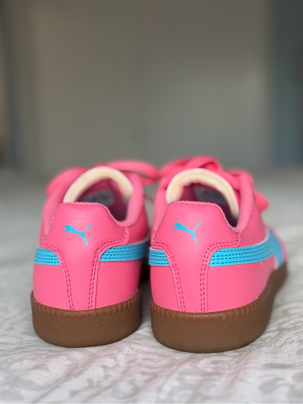 PUMA Women's 7.5 Athletic Sneakers Pink and Blue Gum Colorblock Lace Up - Picture 4 of 8